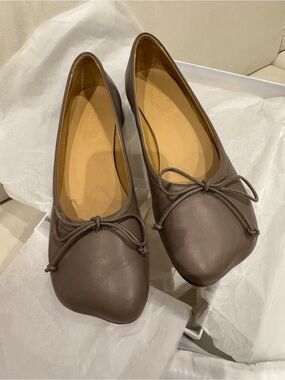 [Authentic] MM6 Maison Margiela Anatomic Taupe Leather Ballet Flats with Bow